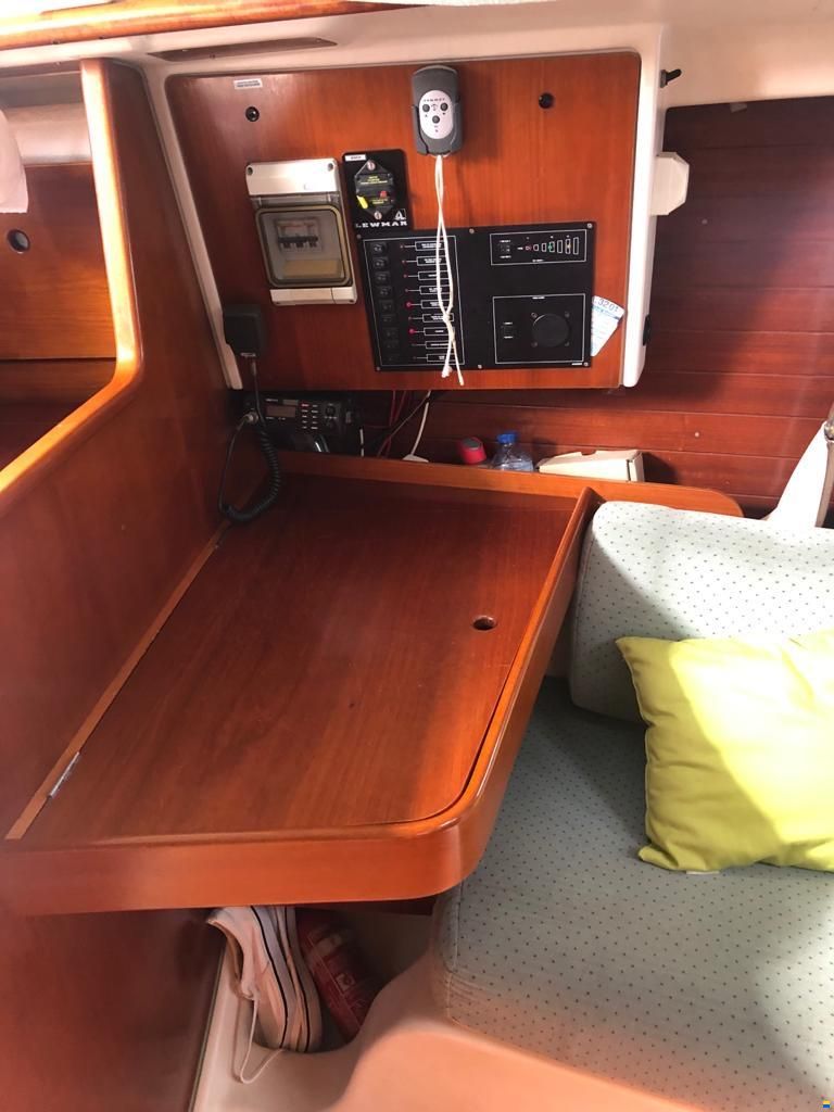 Beneteau Oceanis 321
