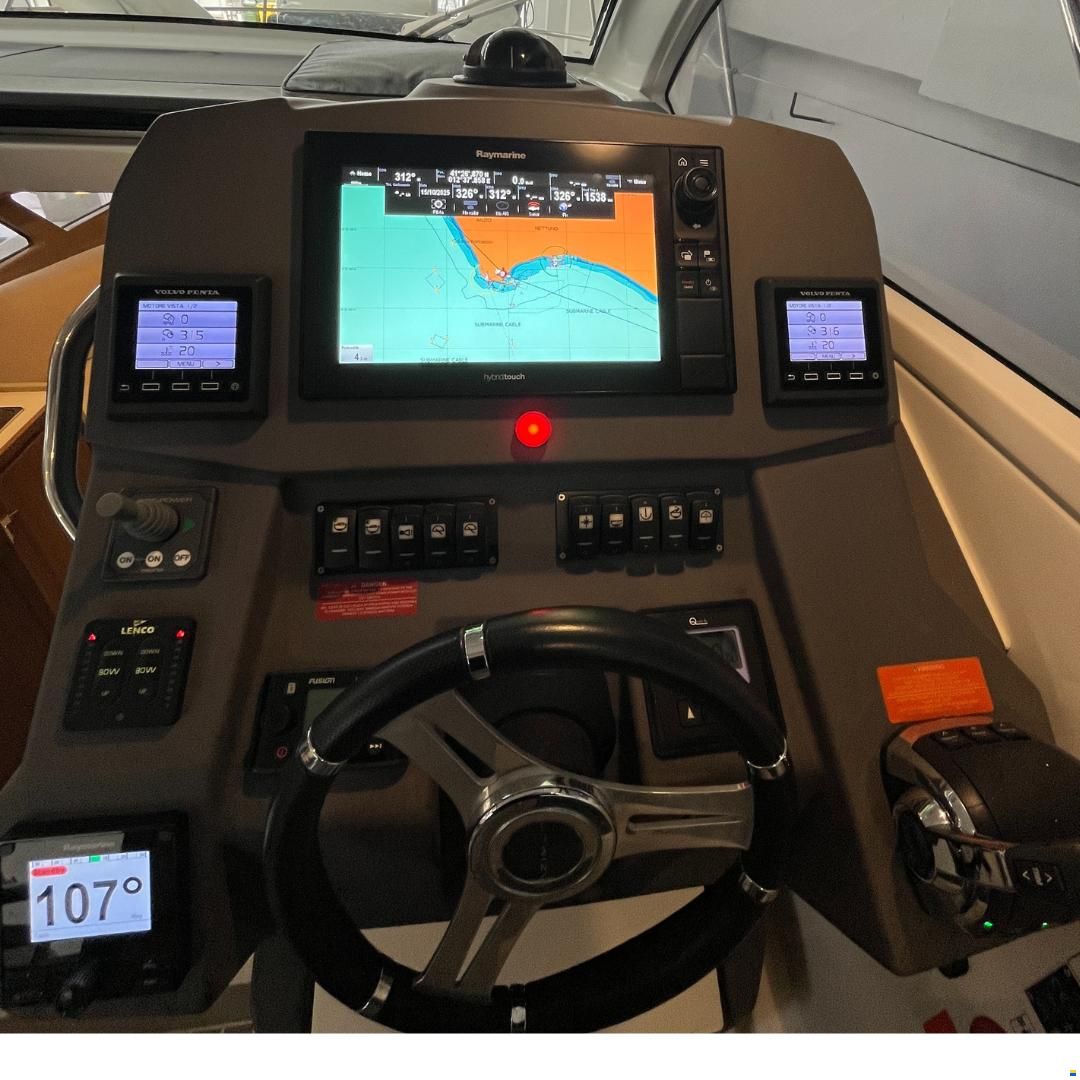 Azimut Atlantis 34