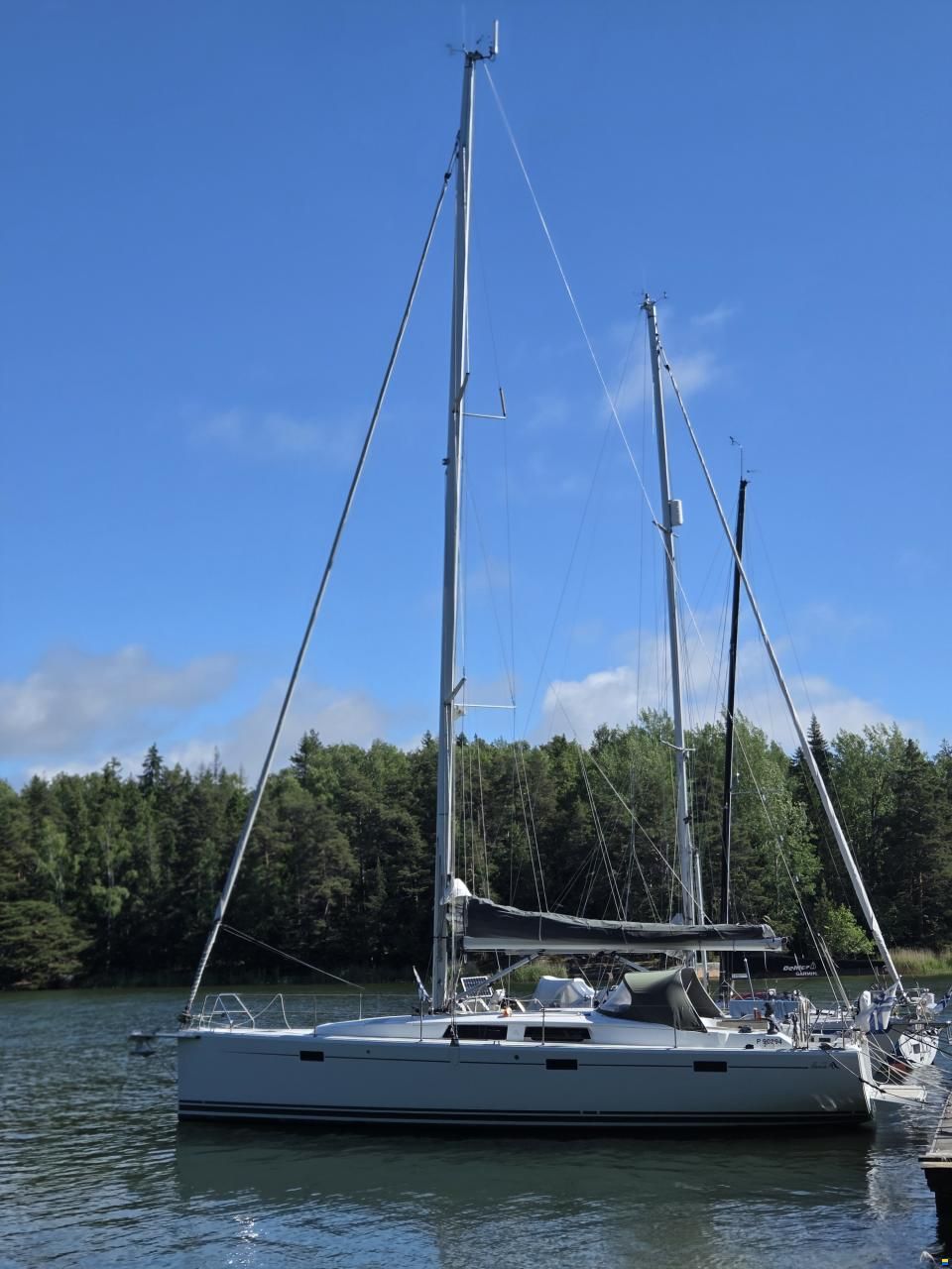 Hanse 415