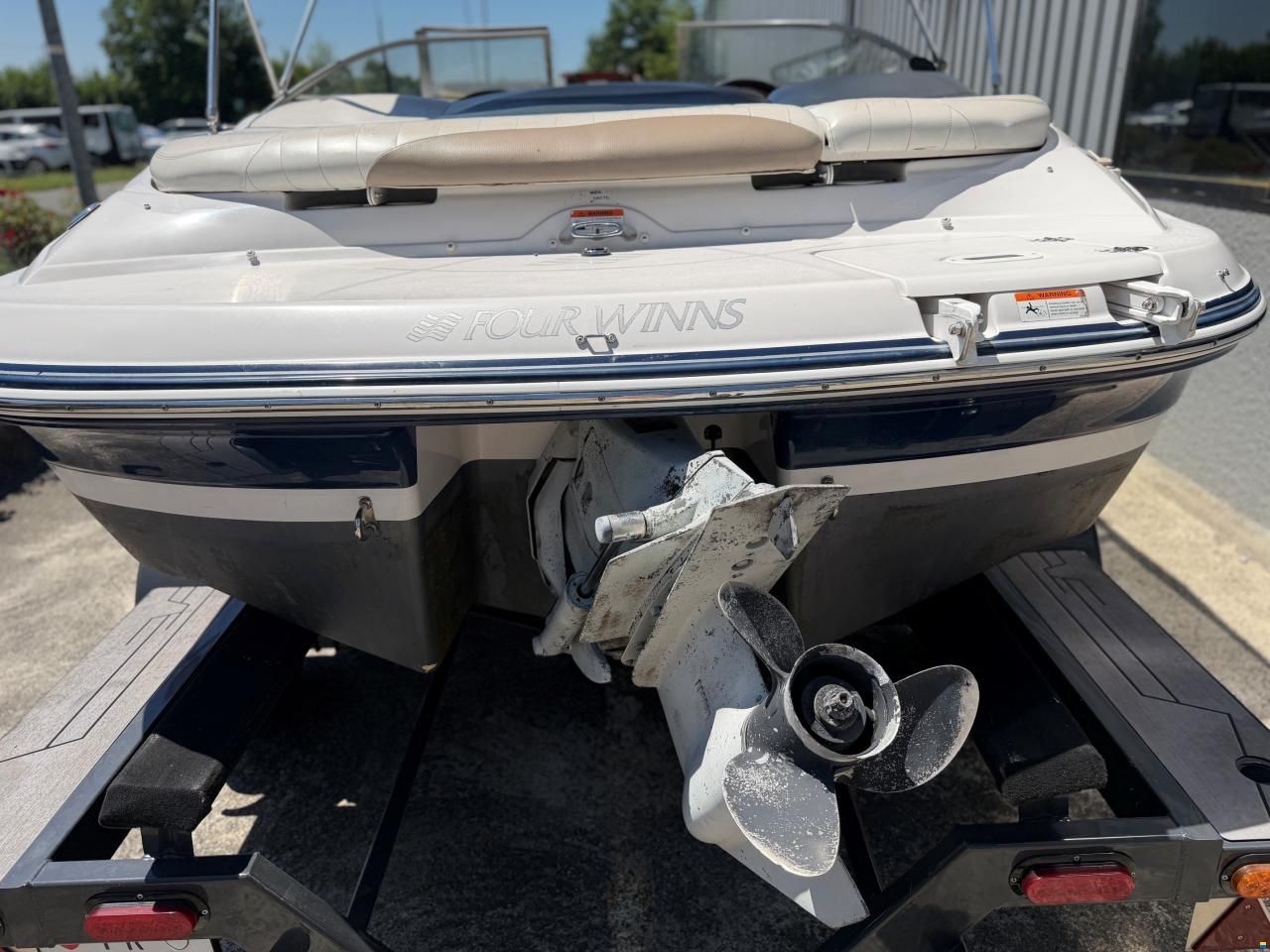 Four Winns Horizon 190
