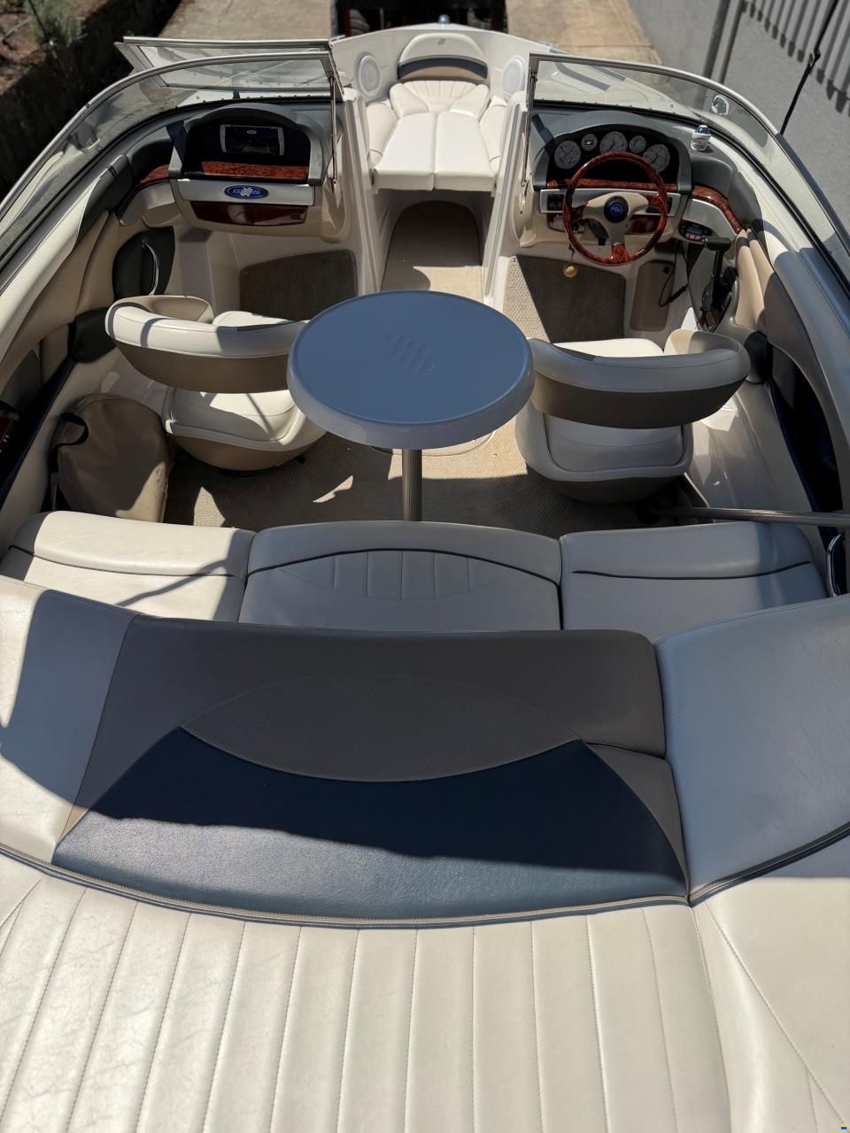 Four Winns Horizon 190