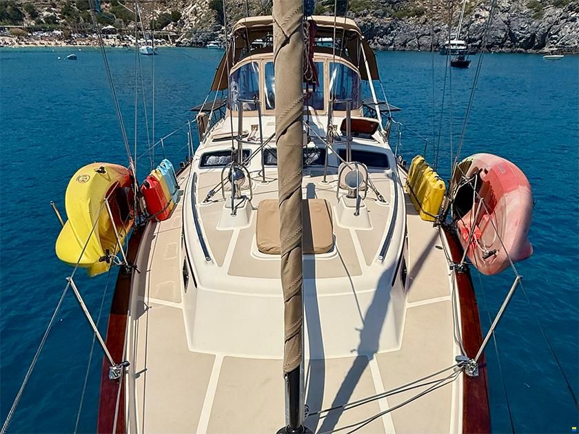 Island Packet 465