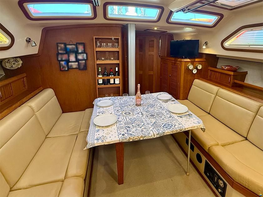 Island Packet 465