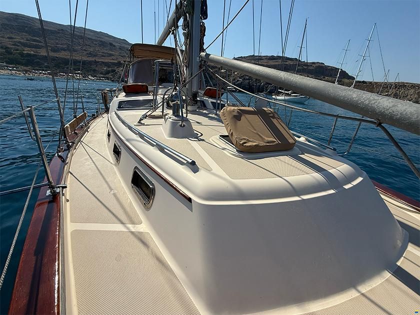 Island Packet 465