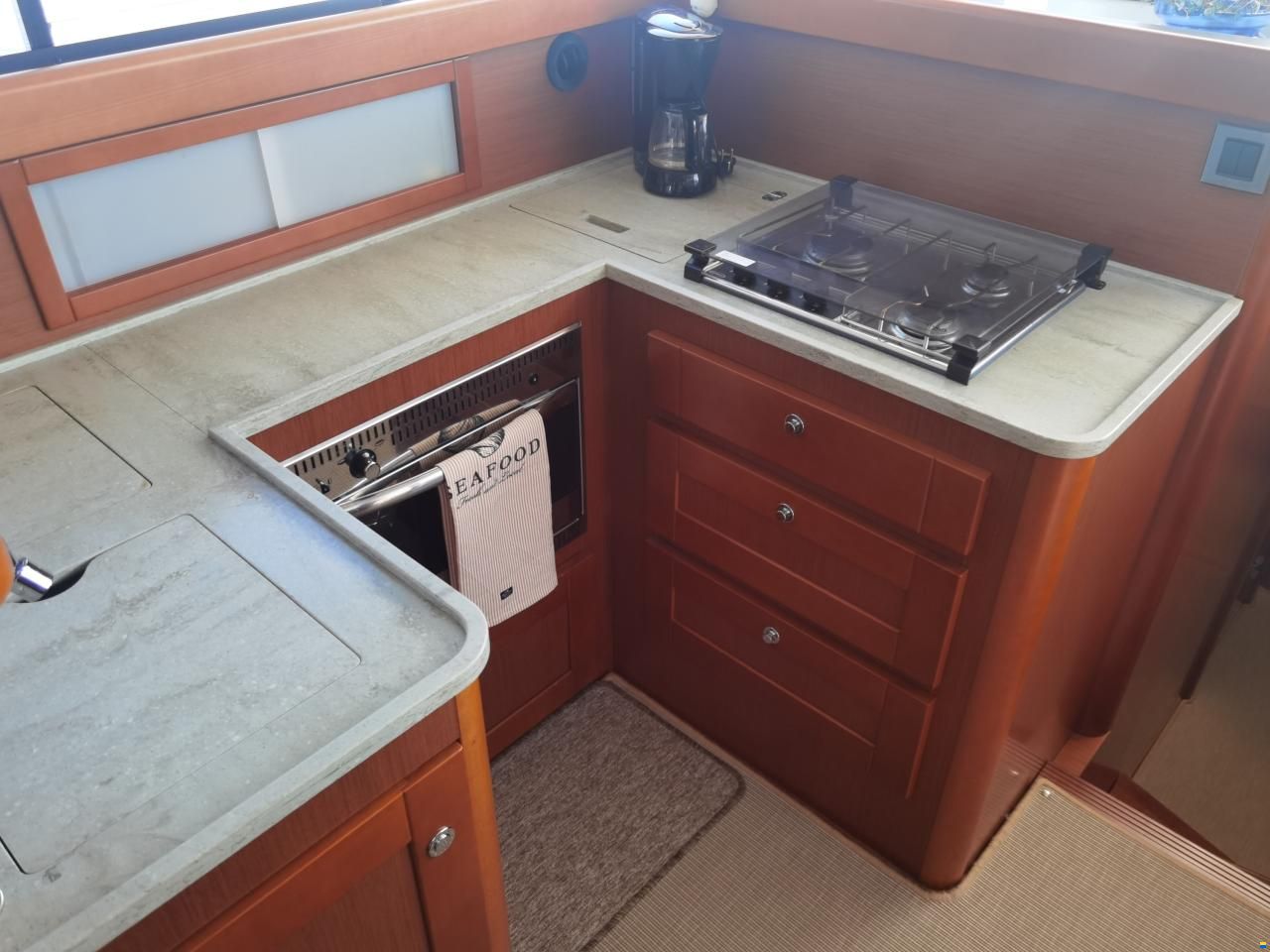 Beneteau Swift Trawler 44