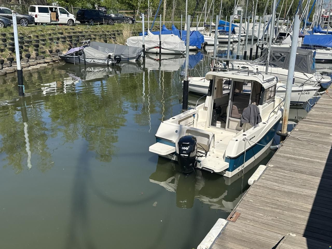 Quicksilver 605 Pilothouse