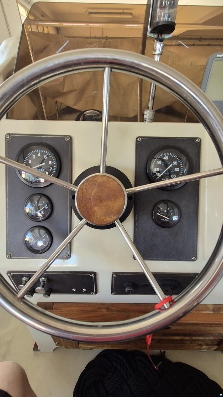 Boston Whaler Montauk 17