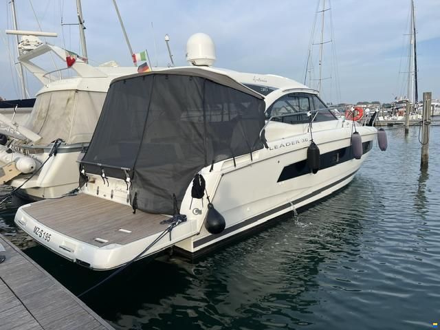 Jeanneau LEADER 36 SPORTTOP MODEL 2019