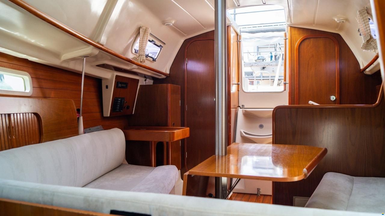 Beneteau OCEANIS 281