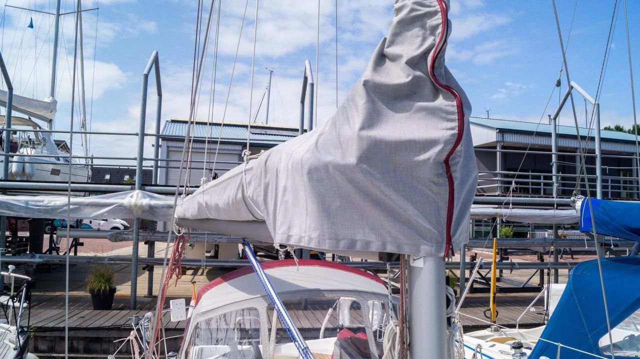 Beneteau OCEANIS 281