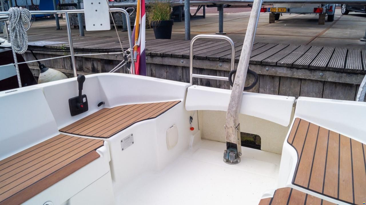 Beneteau OCEANIS 281