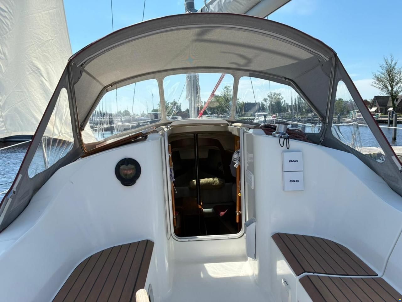 Beneteau OCEANIS 281