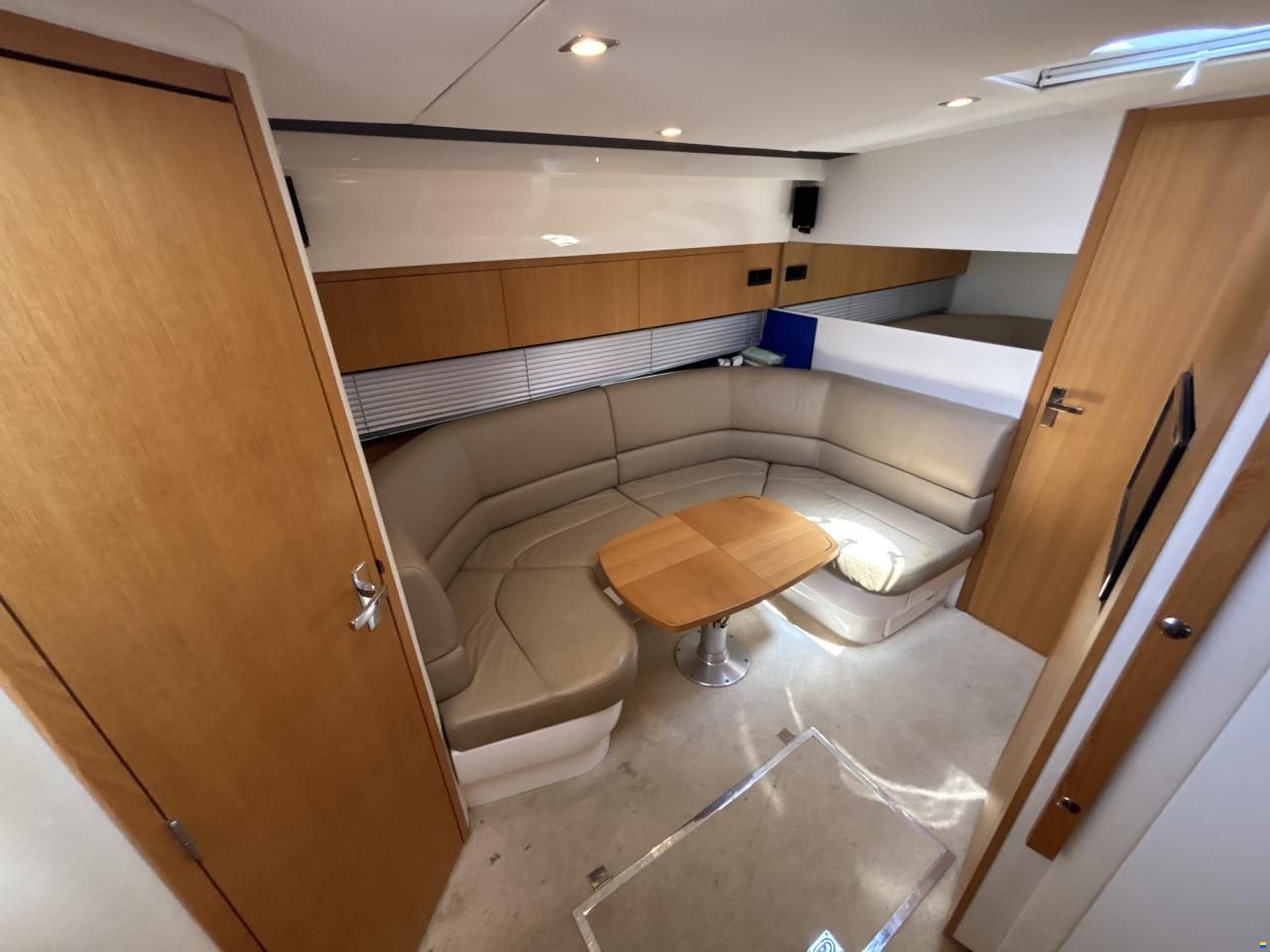Fairline 38
