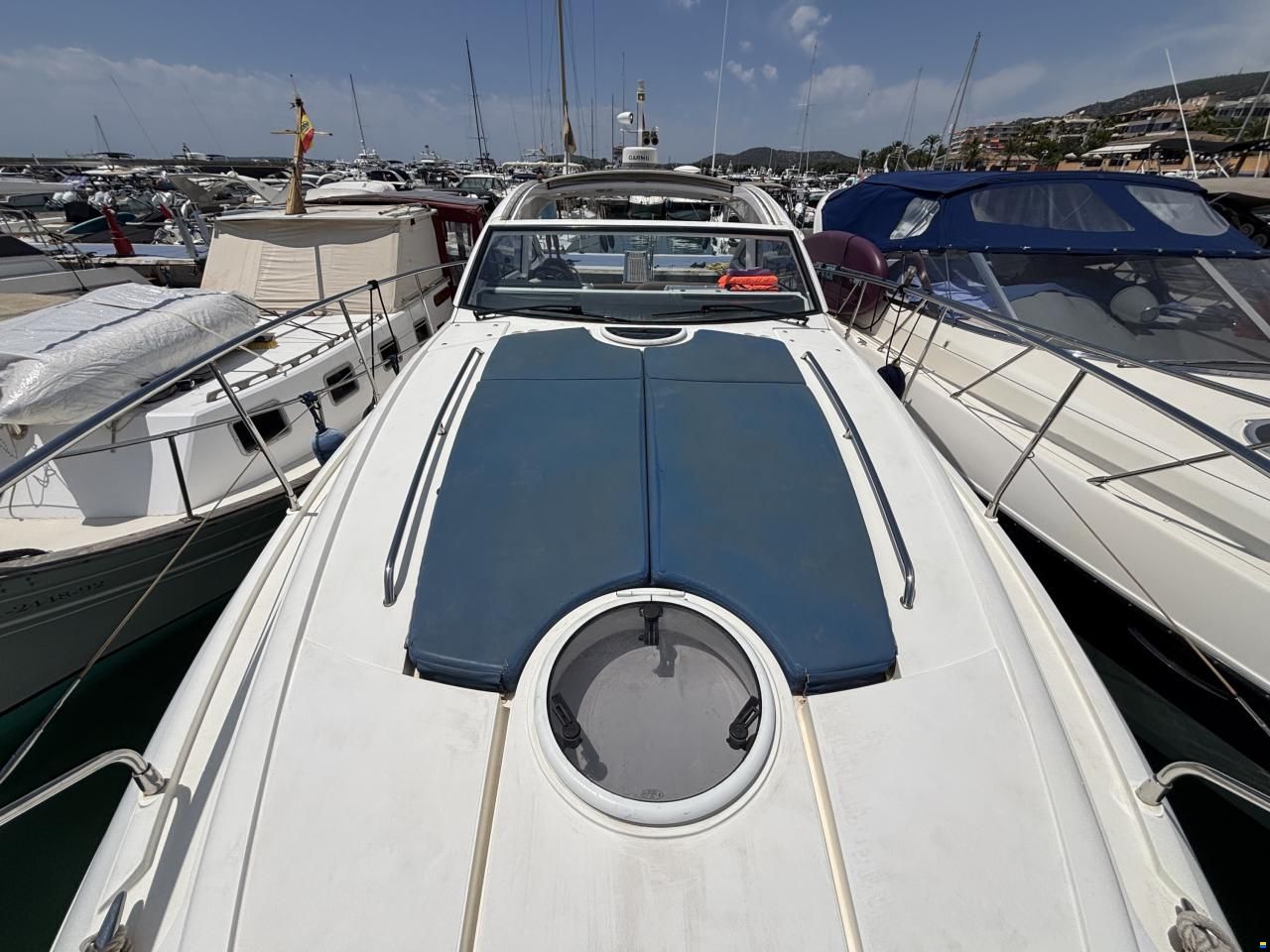 Fairline 38