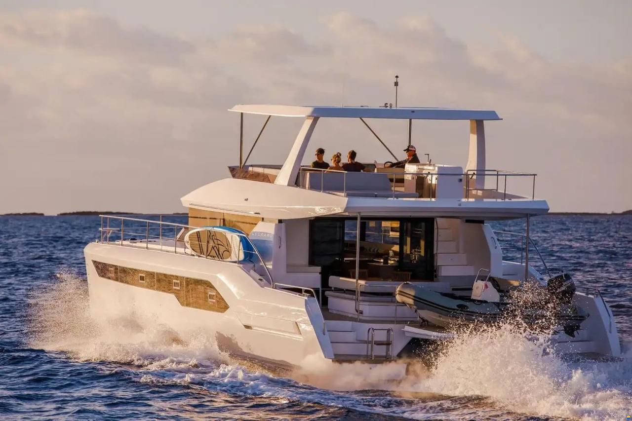 Leopard 53 Powercat