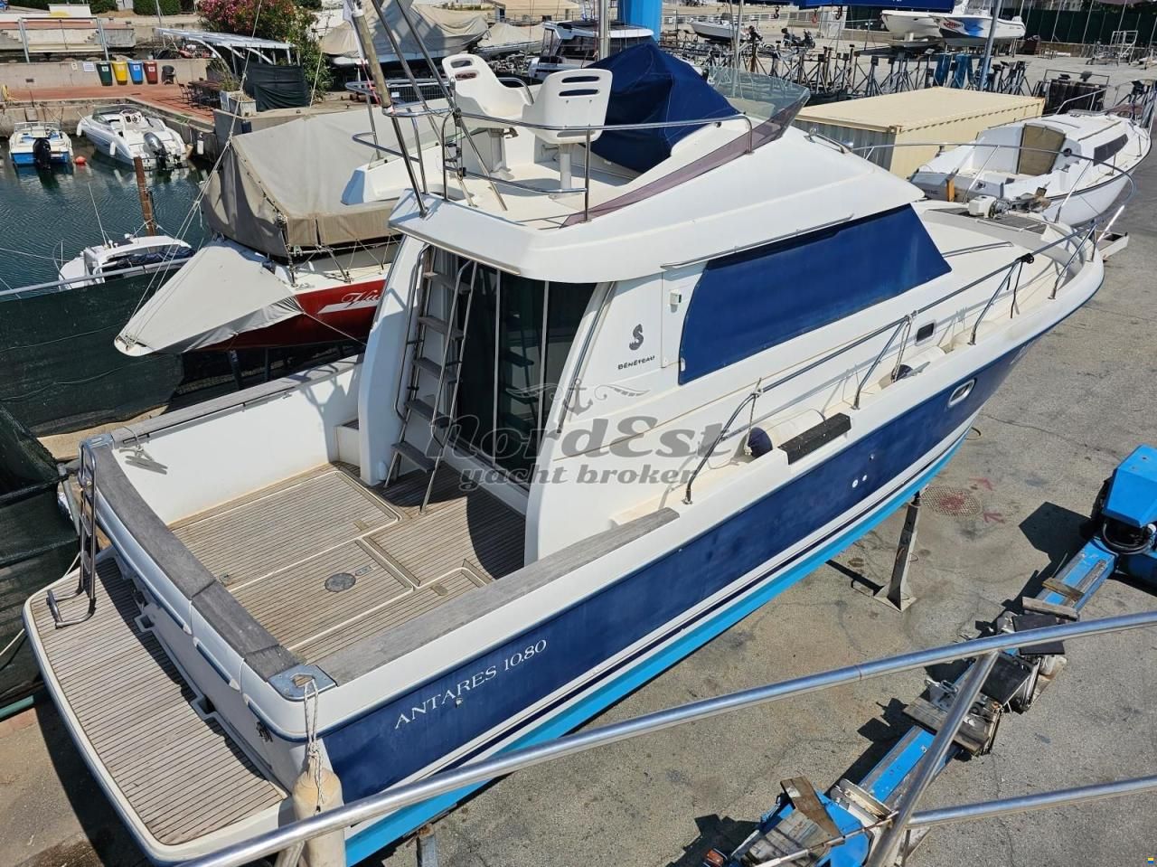 Beneteau Antares 10.80