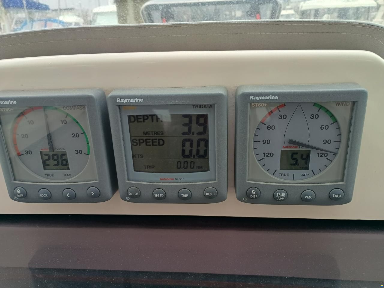 Elan 340