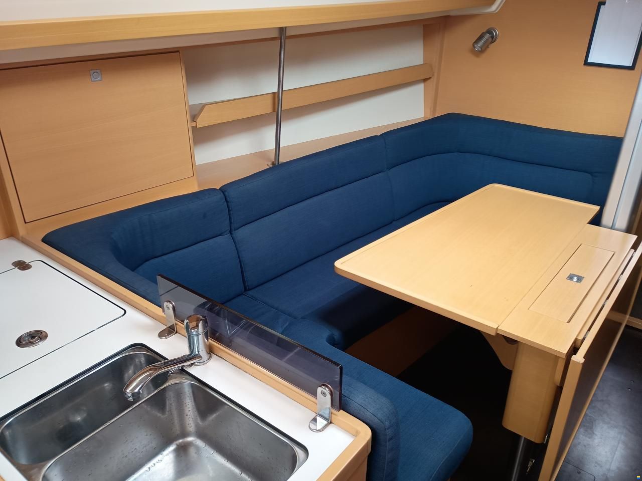 Elan 340