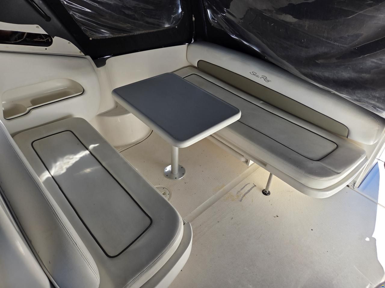 Sea Ray Sundancer 335