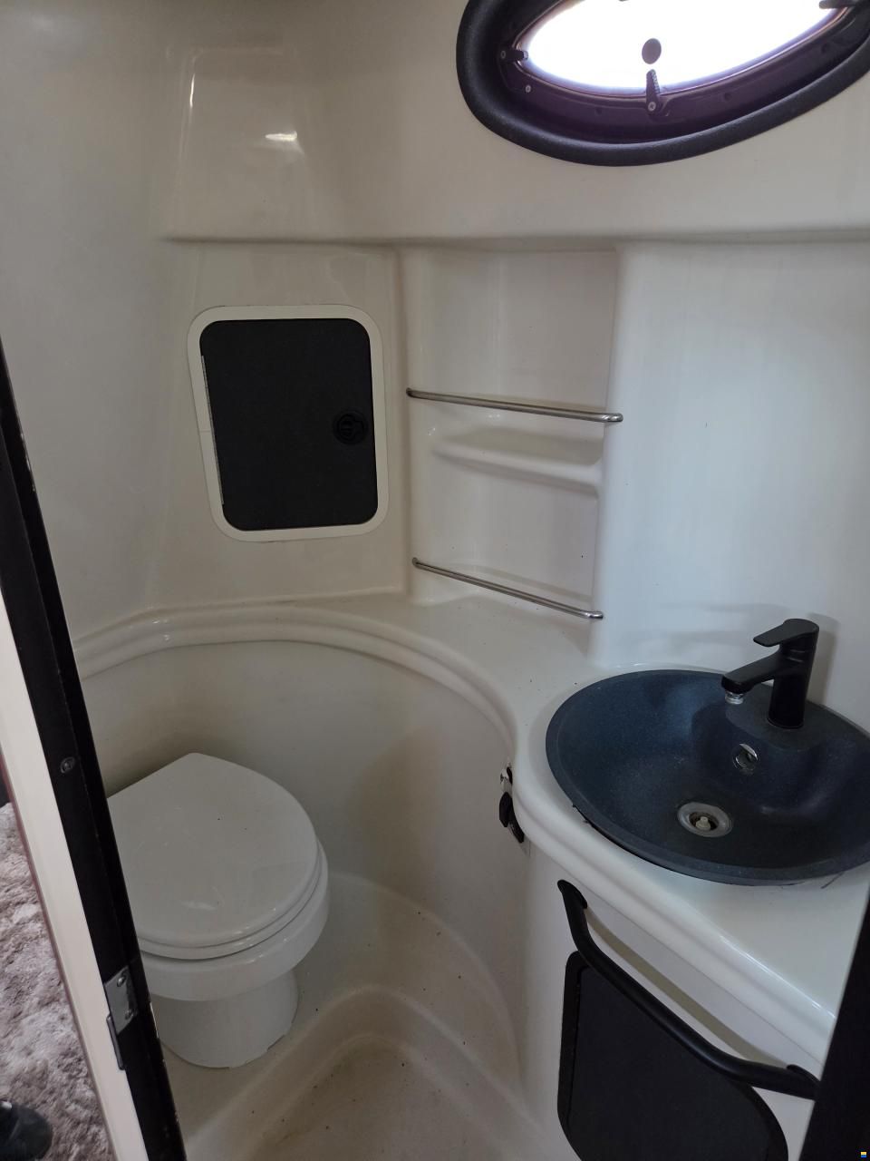 Sea Ray Sundancer 335