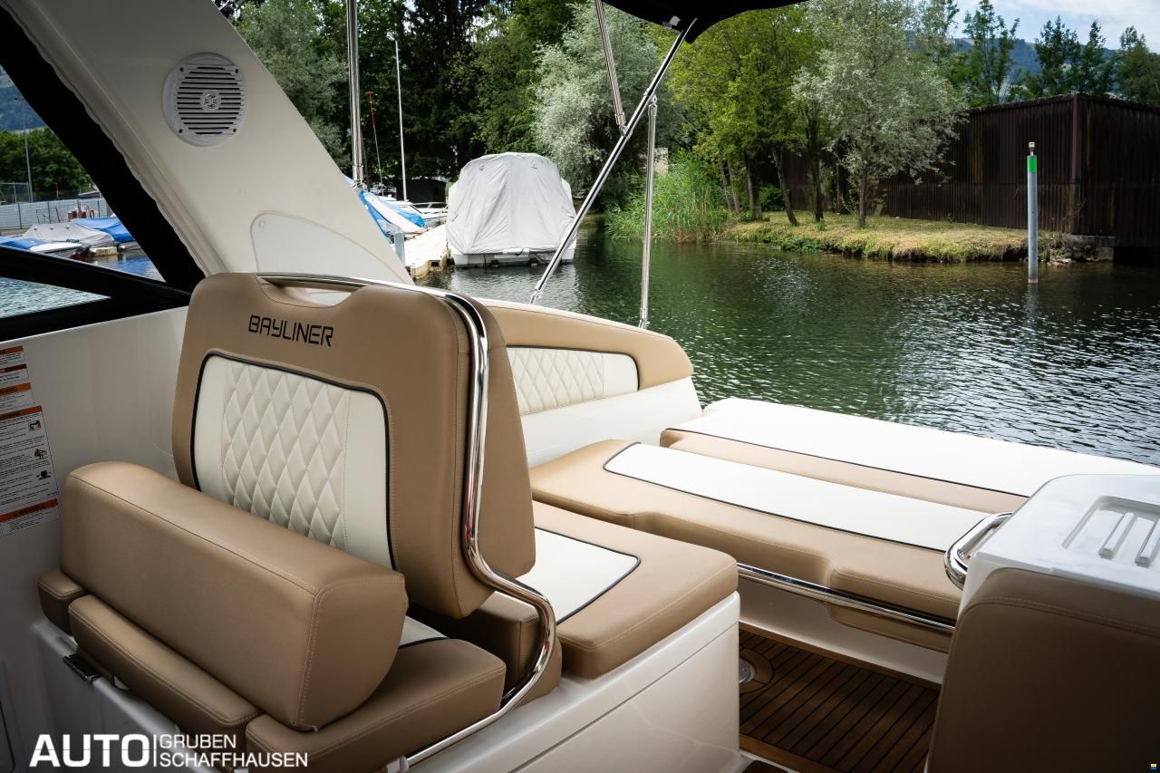 Bayliner Ciera 8