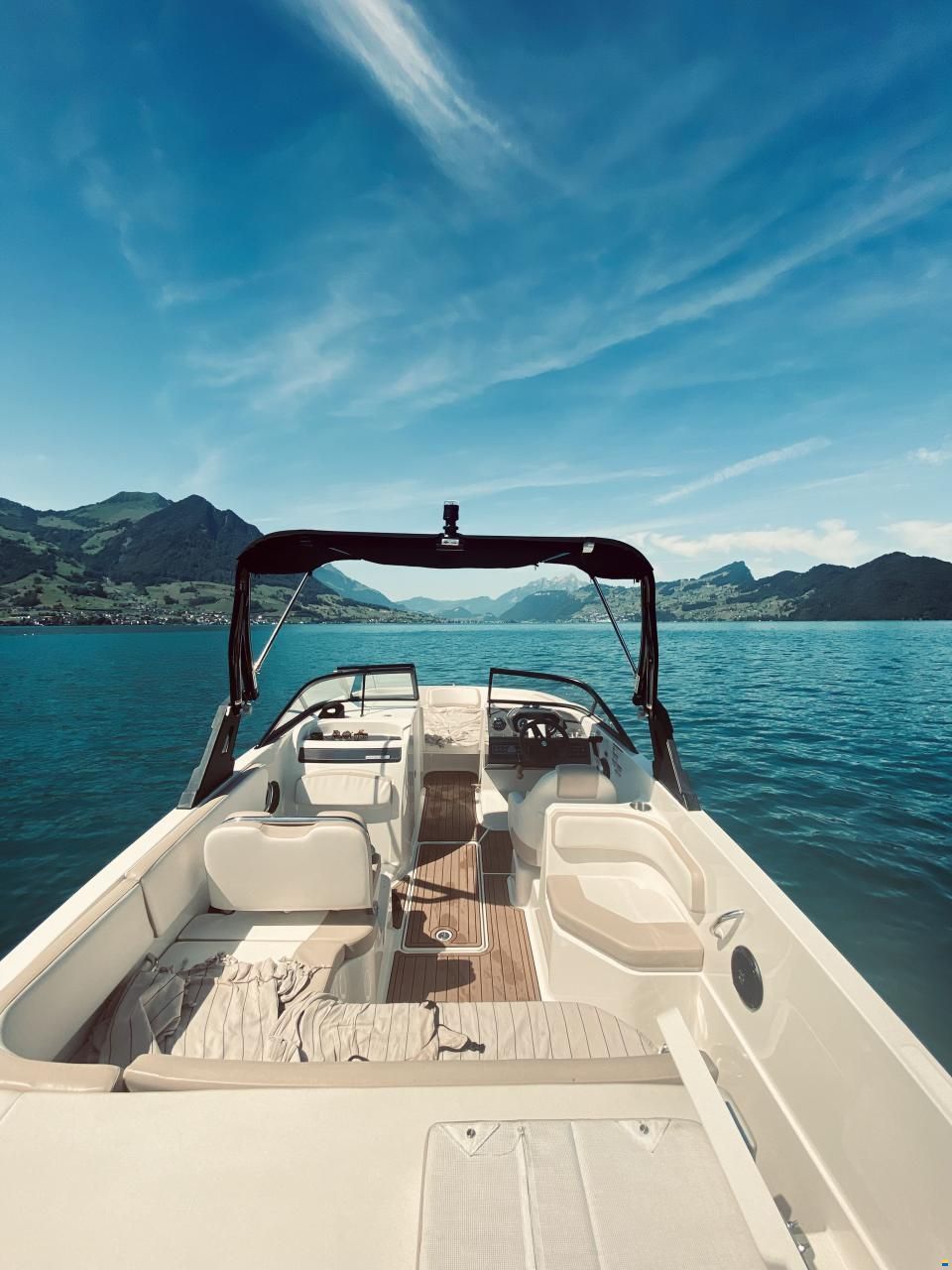 Bayliner VR6