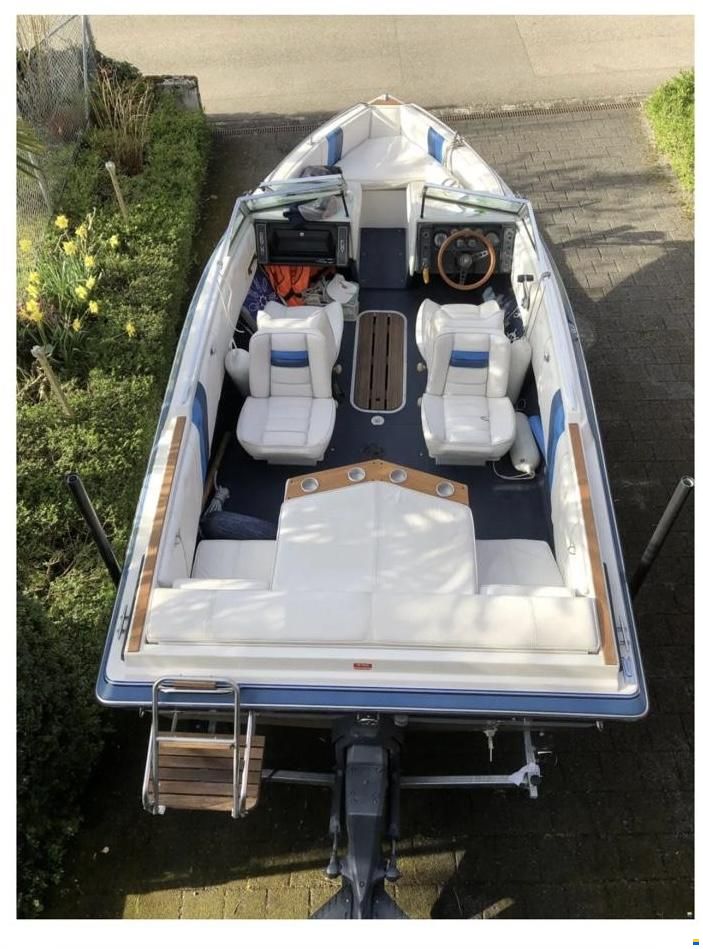Century Fury Bowrider