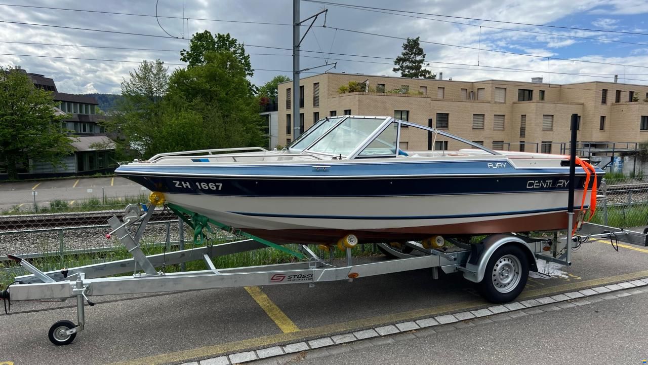 Century Fury Bowrider
