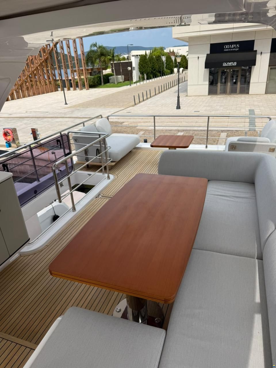 Azimut 60 Flybridge
