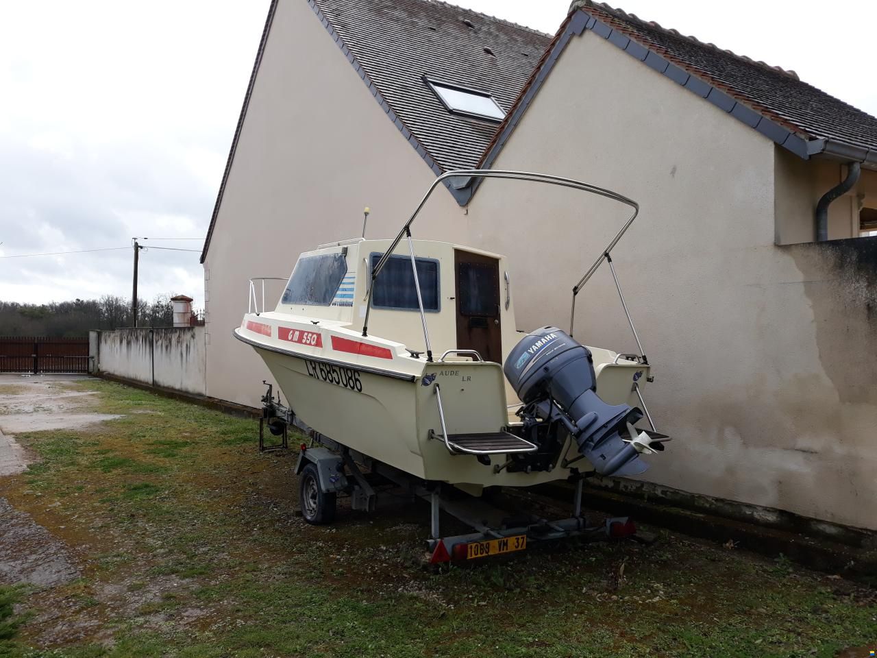 GUY MARINE GM 550