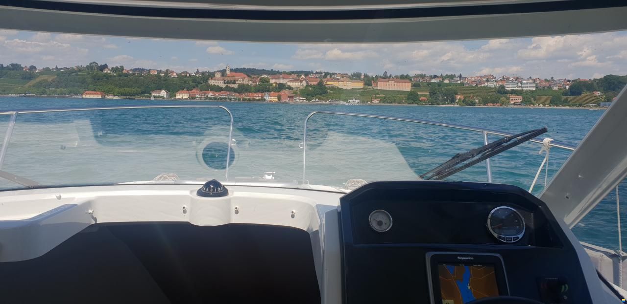 Jeanneau 695