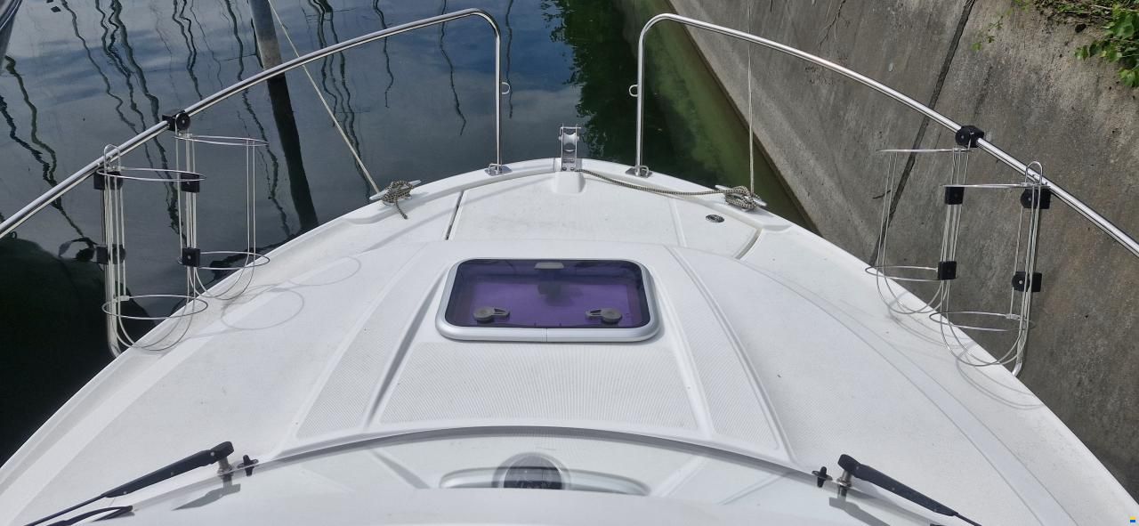 Jeanneau 695