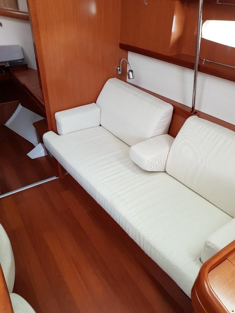 Beneteau Oceanis 46