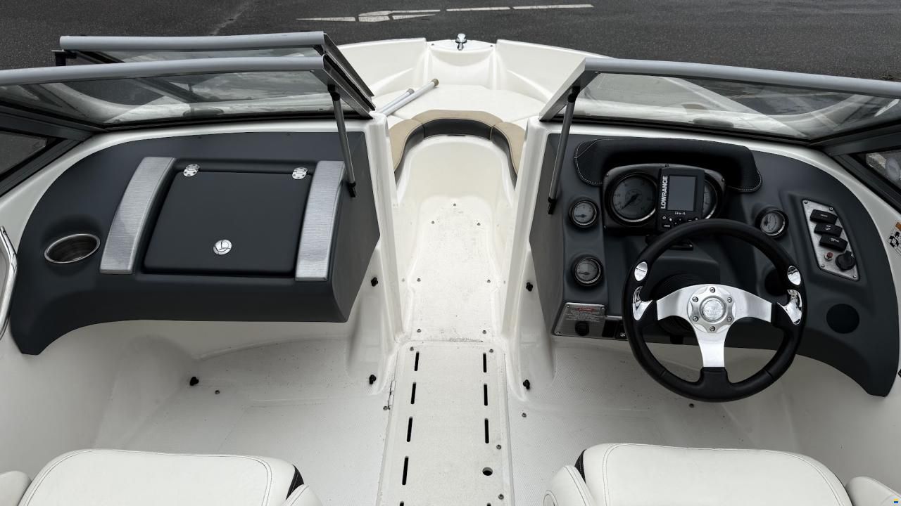 Larson 850 LX