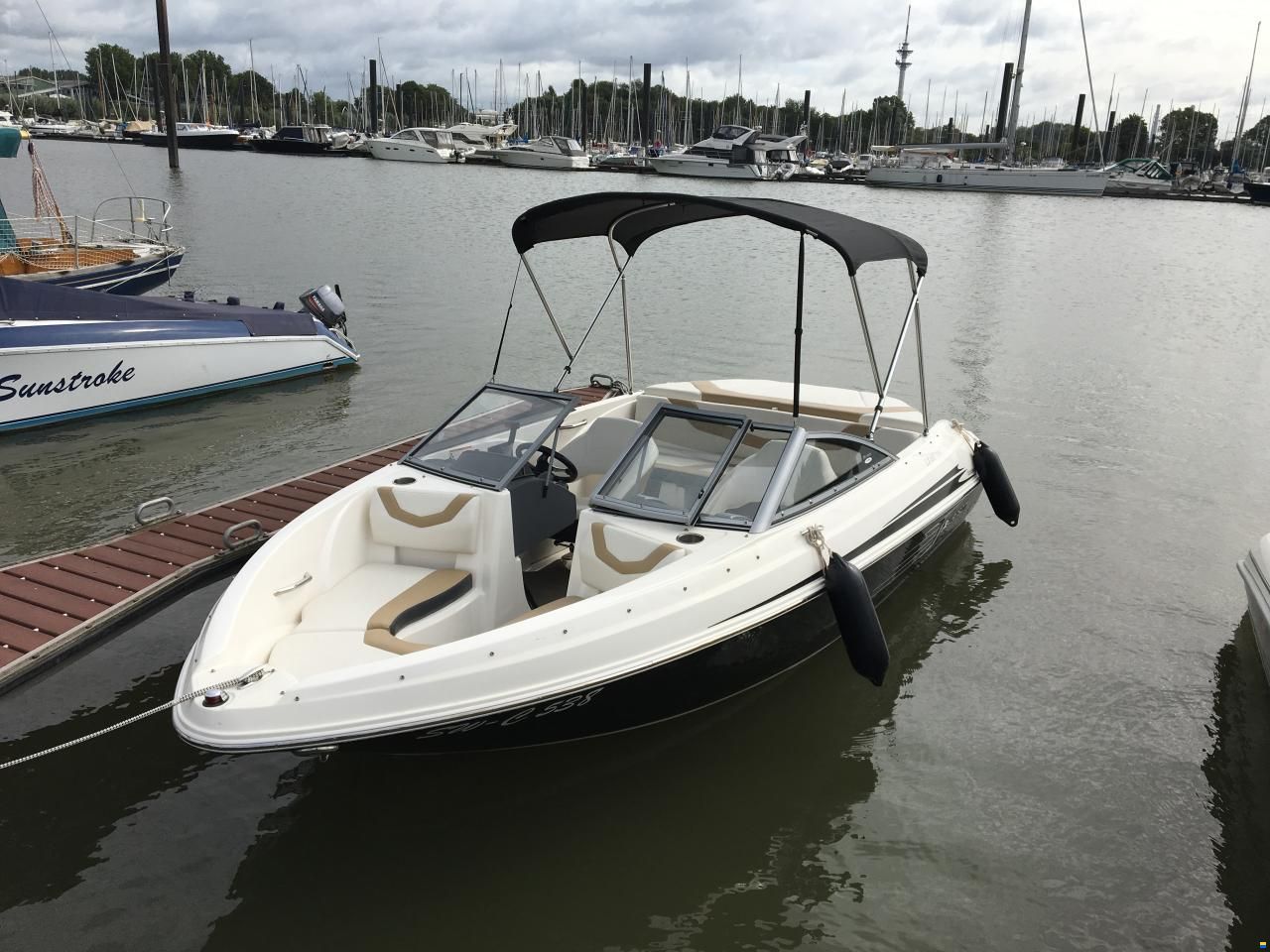 Larson 850 LX