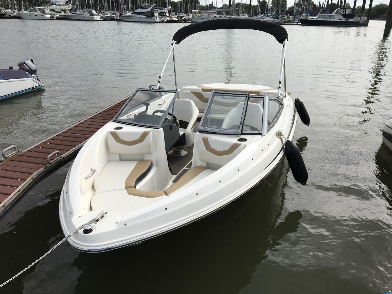 Larson 850 LX