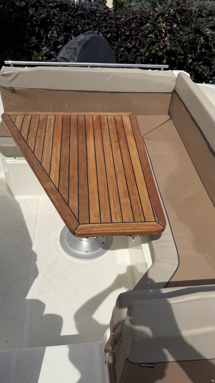 Quicksilver 805 Cruiser