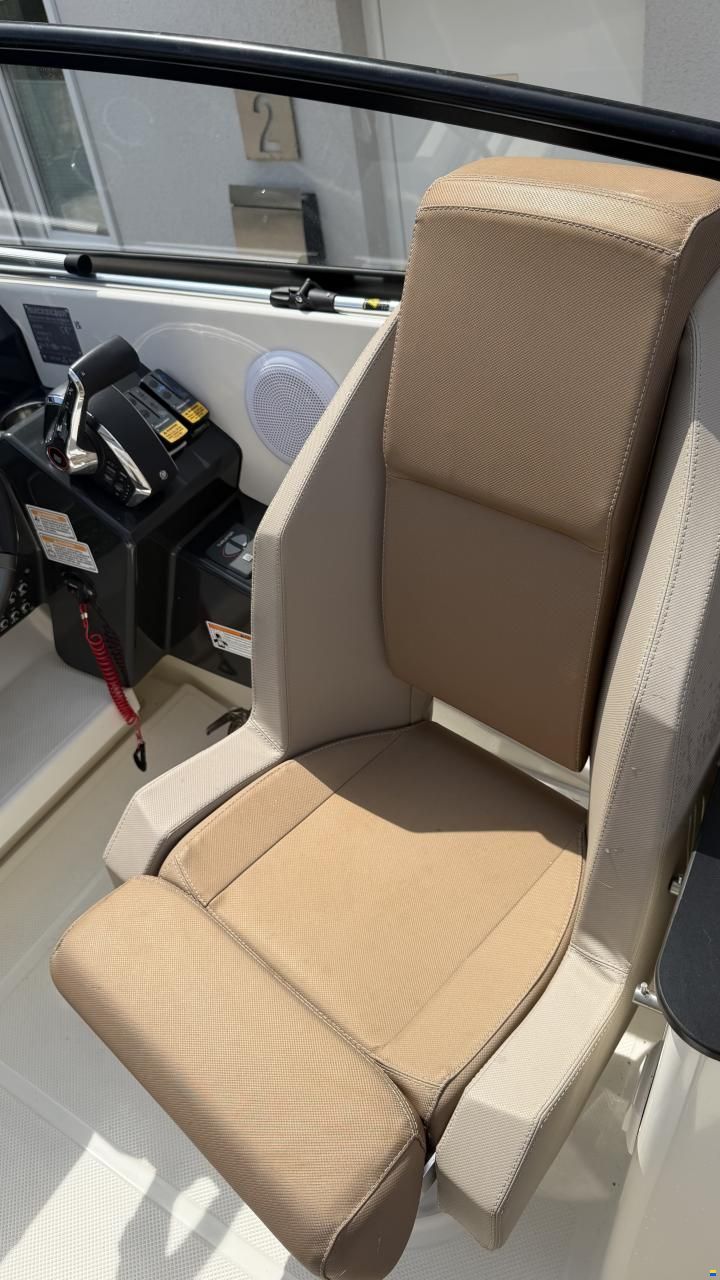 Quicksilver 805 Cruiser