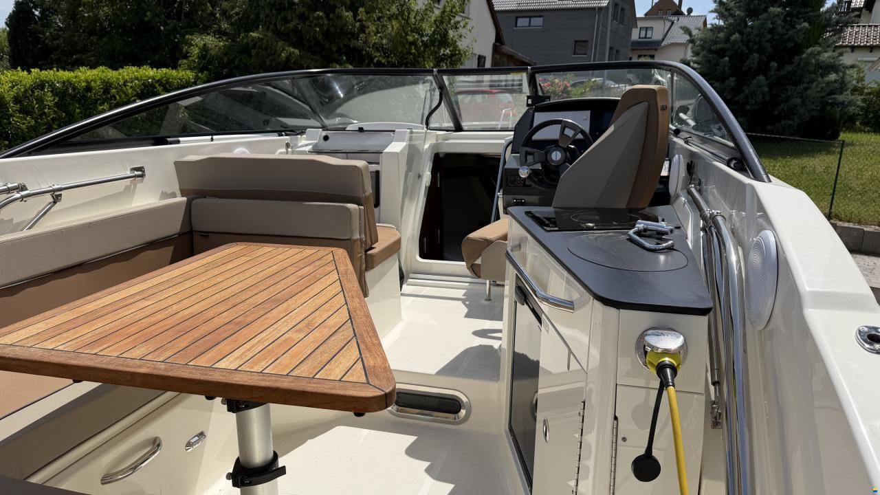Quicksilver 805 Cruiser