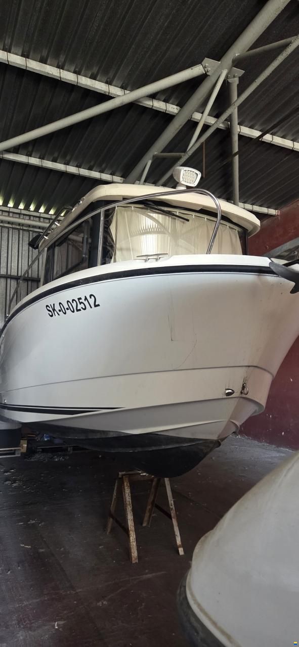 Quicksilver 605 Pilothouse