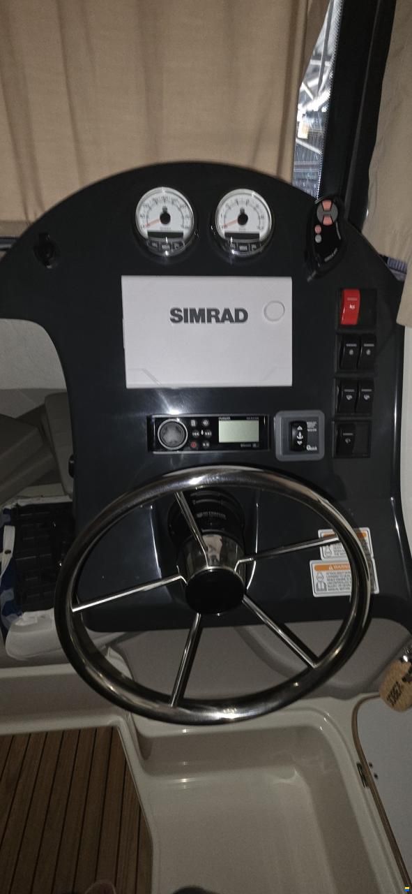 Quicksilver 605 Pilothouse