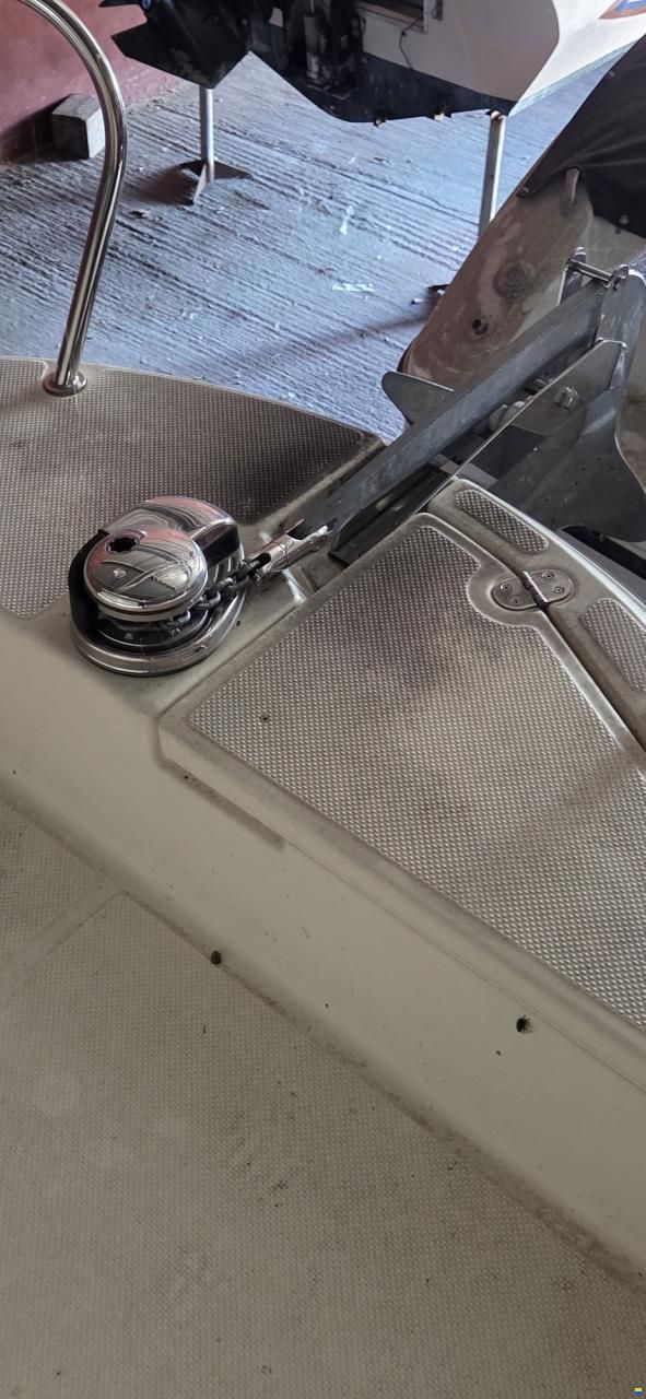 Quicksilver 605 Pilothouse