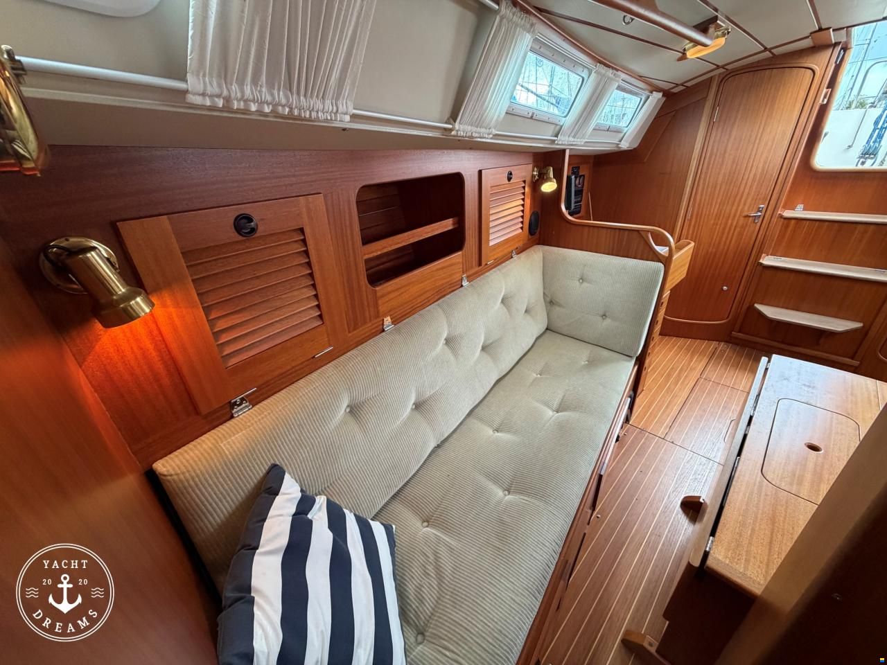 Hallberg-Rassy 31 MKII