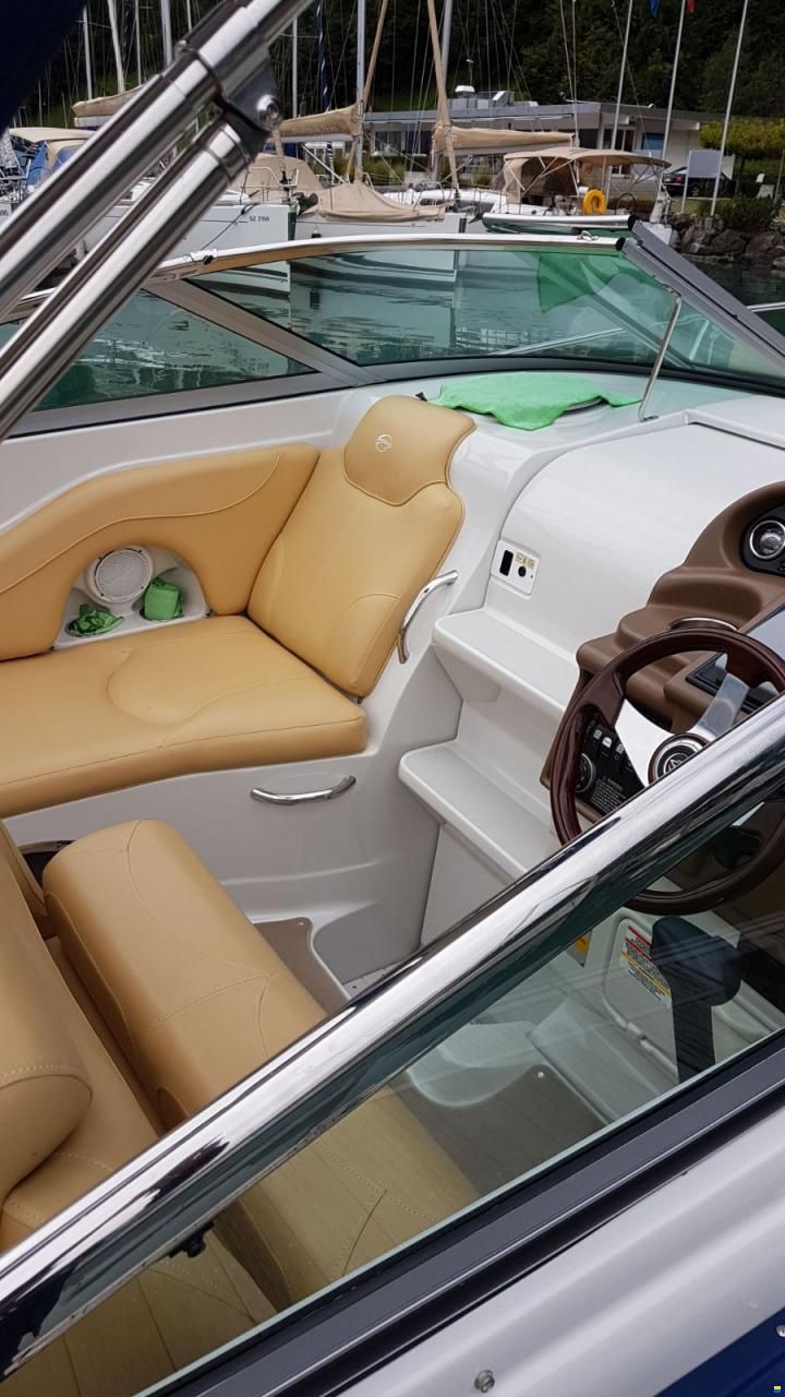 Crownline 280cr