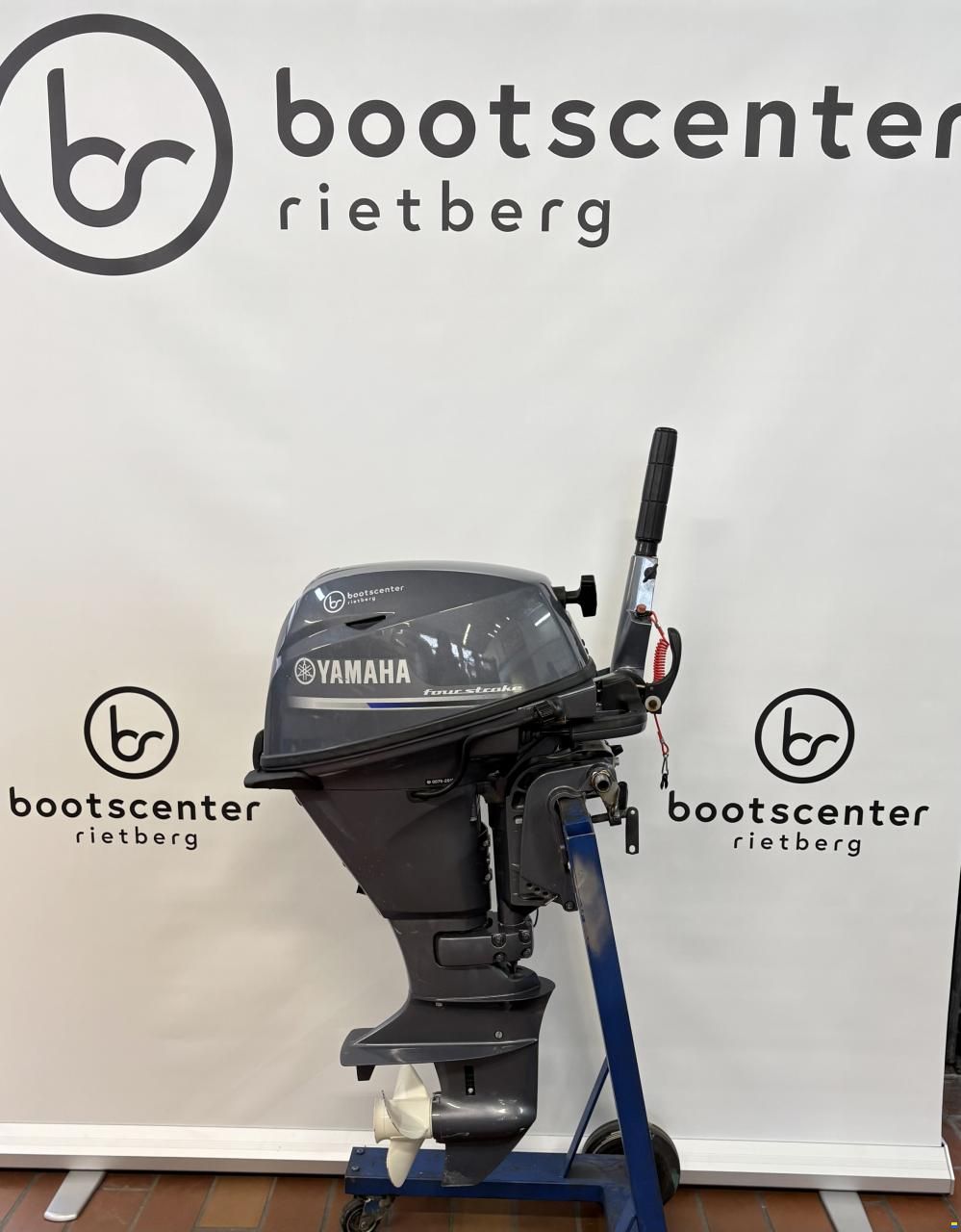Yamaha F15 CMH S