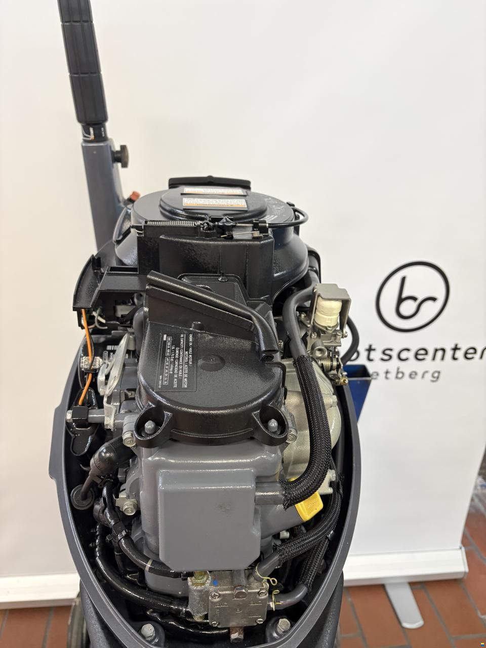 Yamaha F15 CMH S