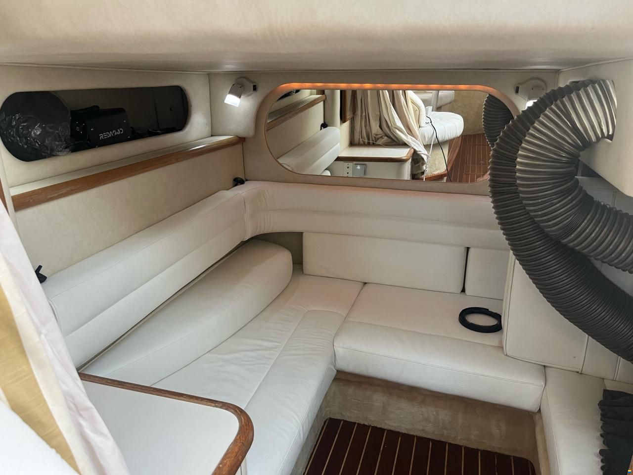 Sea Ray 330 Sundancer