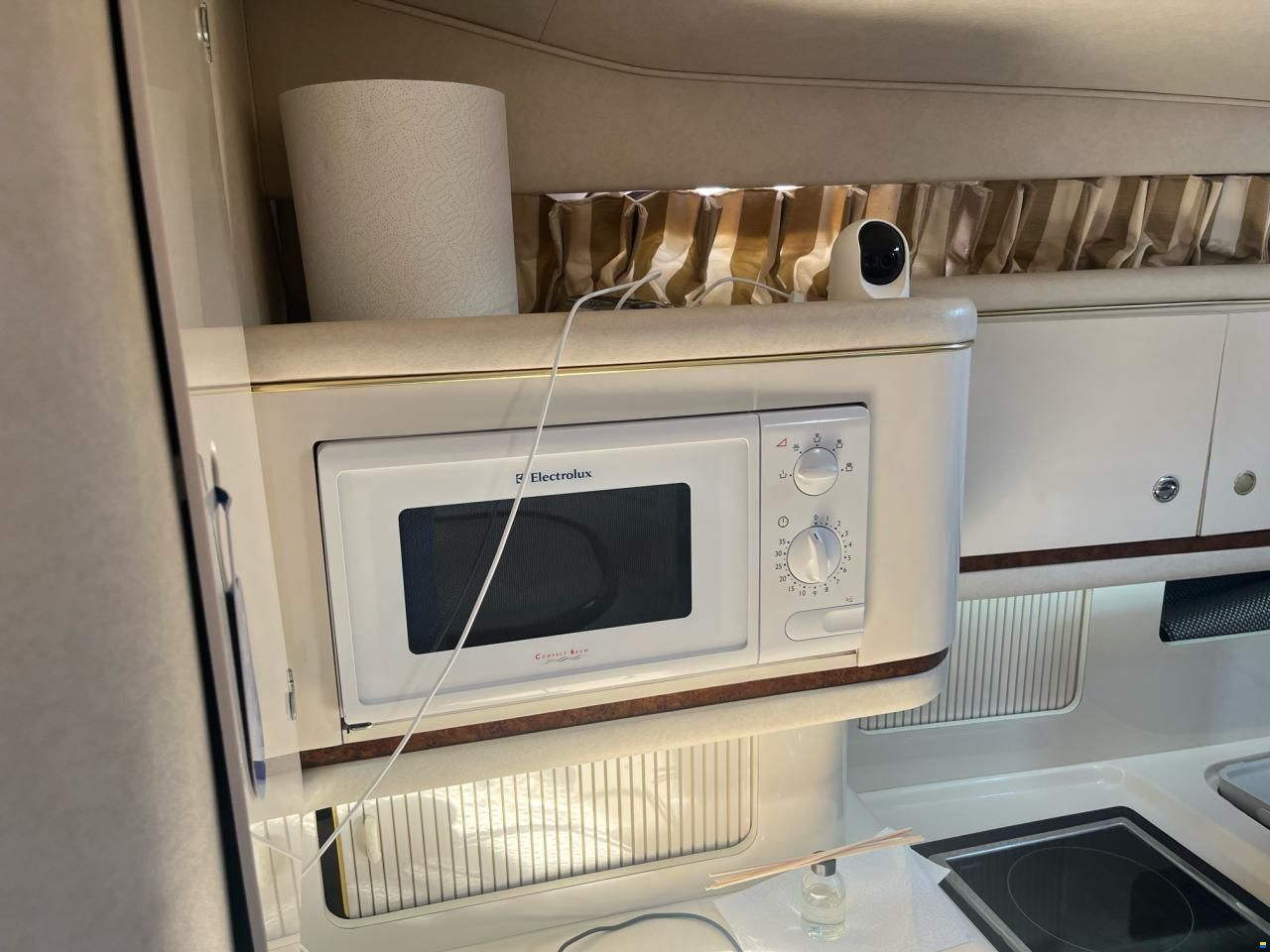 Sea Ray 330 Sundancer