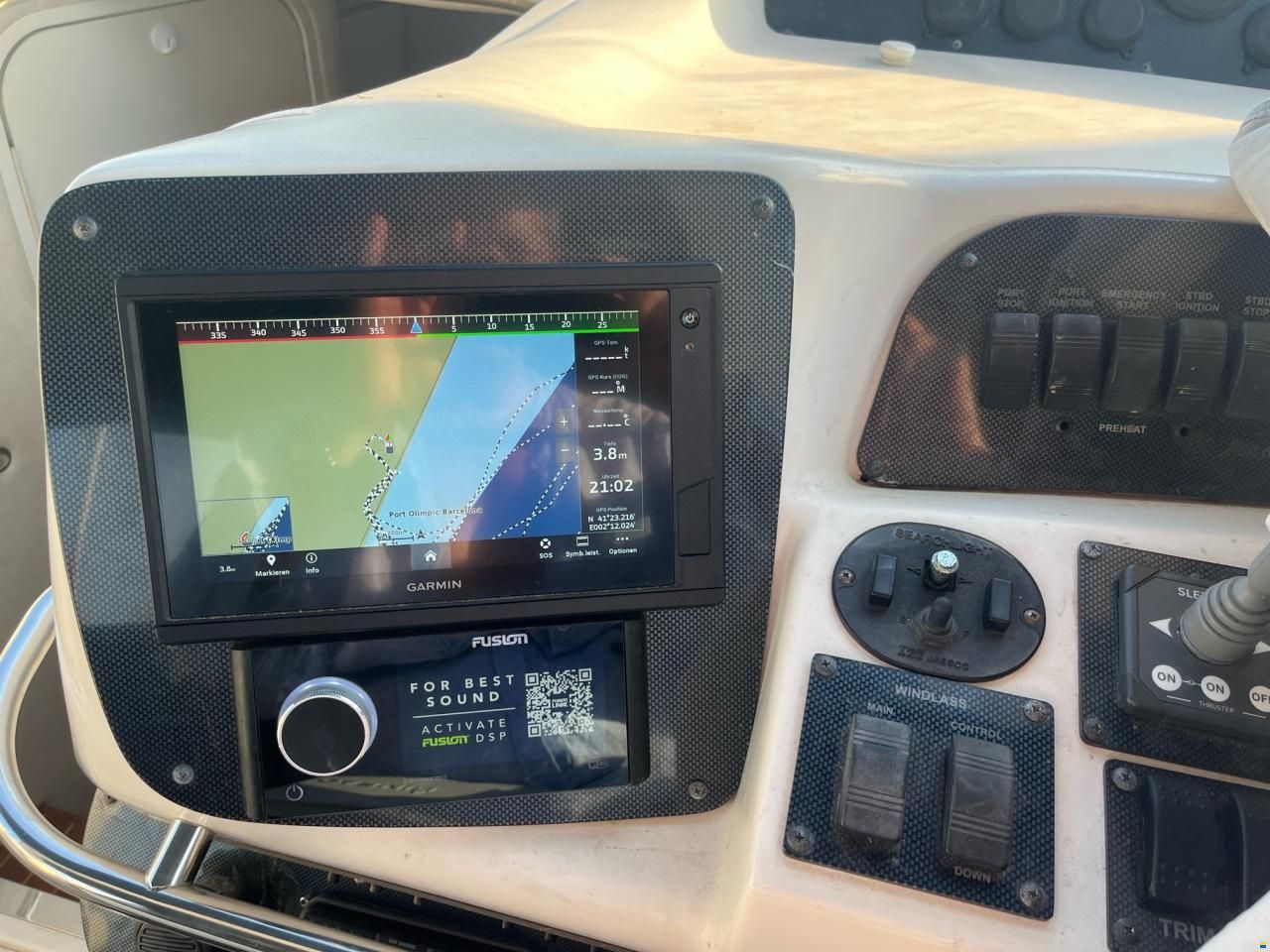 Sea Ray 330 Sundancer