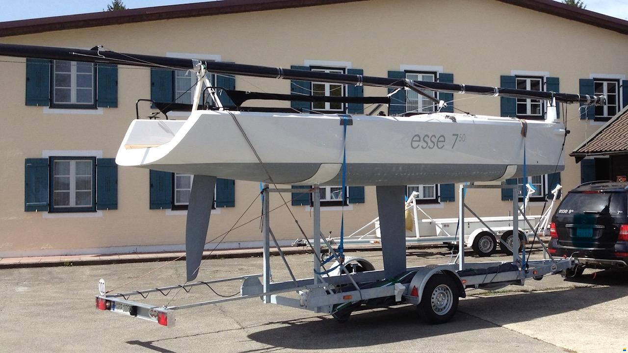 Esse 750